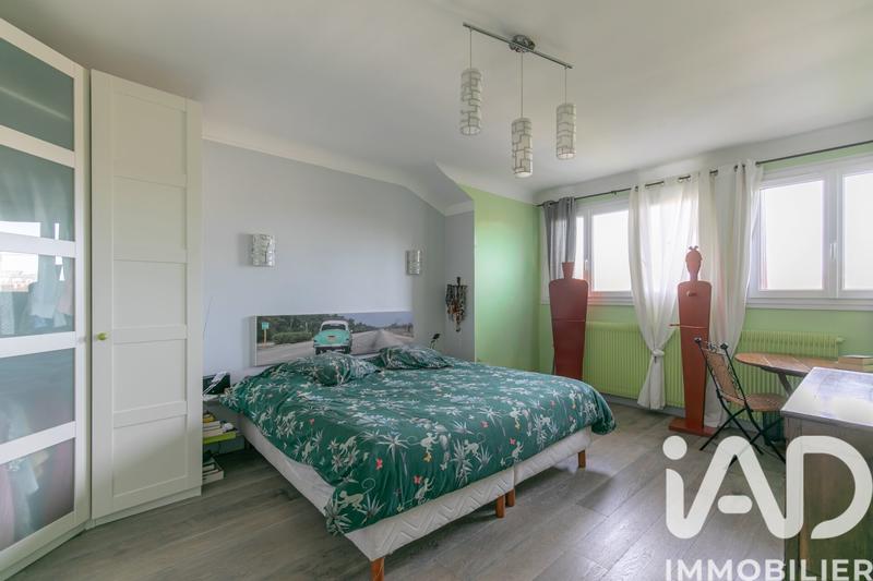 Maison - 180 m² - 6 pièces