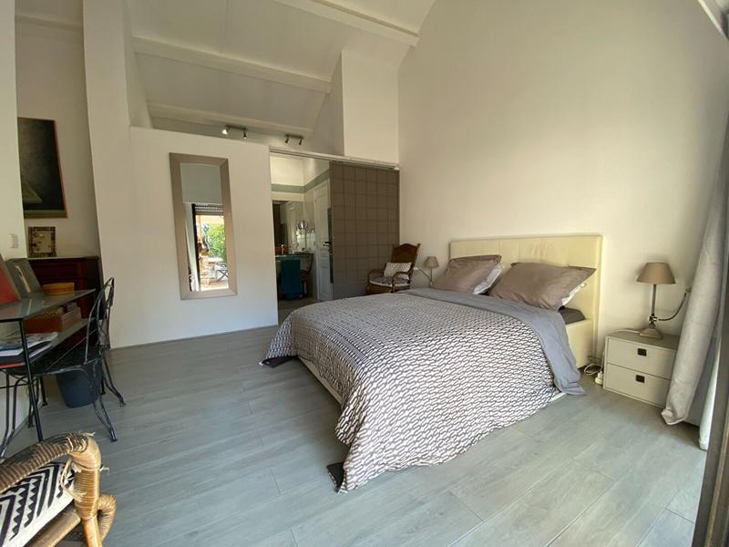 Villa - 200 m² - 6 pièces