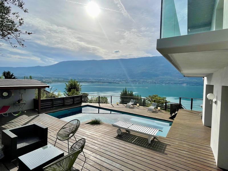 Maison - 226 m² - 6 pièces