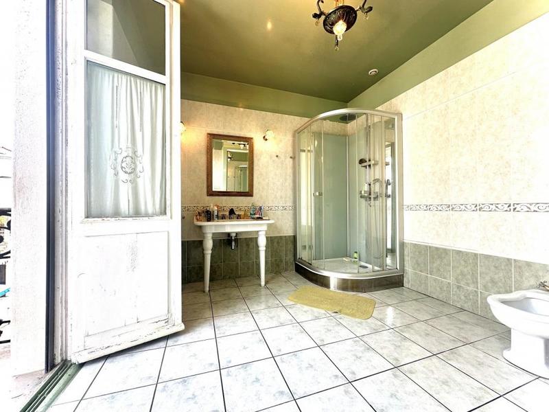 Appartement bourgeois - 142 m² - 5 pièces