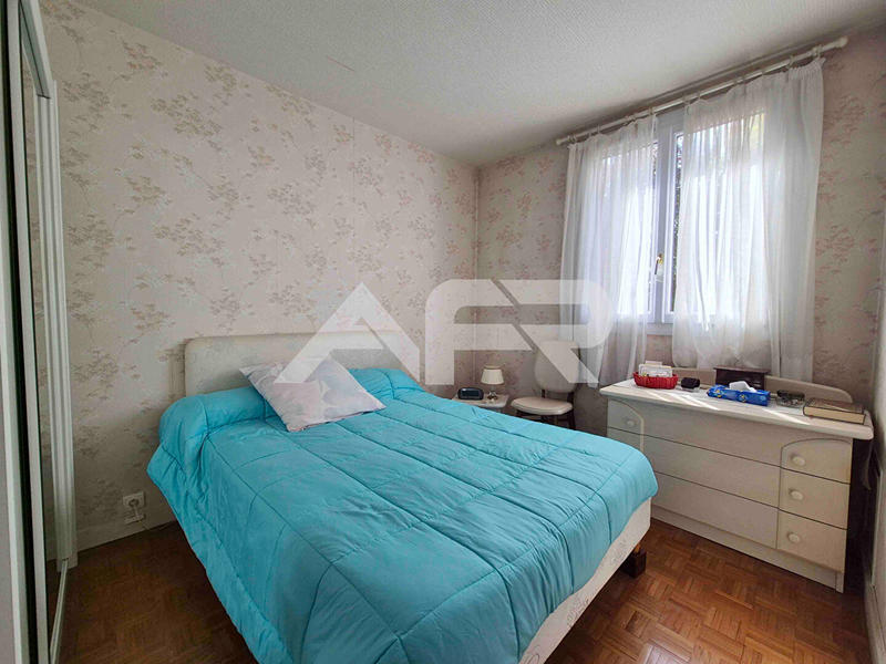 Appartement - 82 m² - 5 pièces