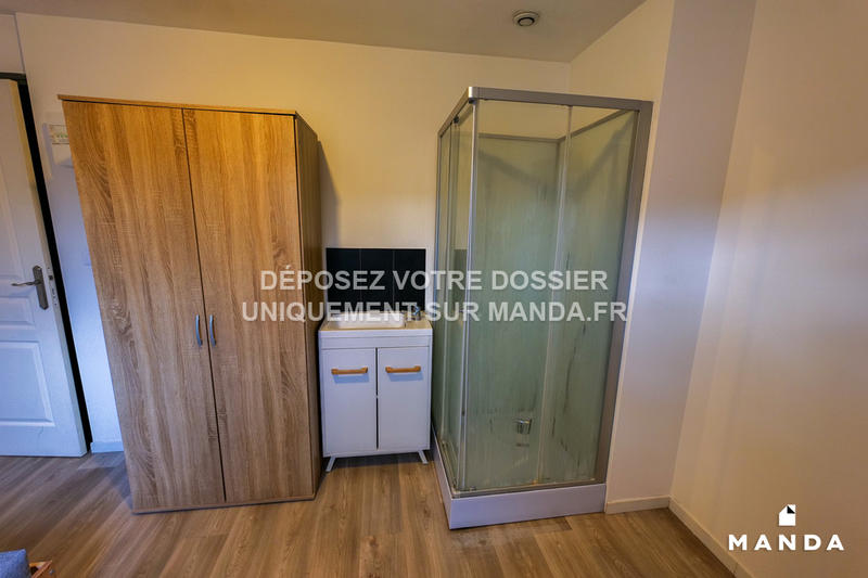 Chambre - 11 m² - 5 pièces