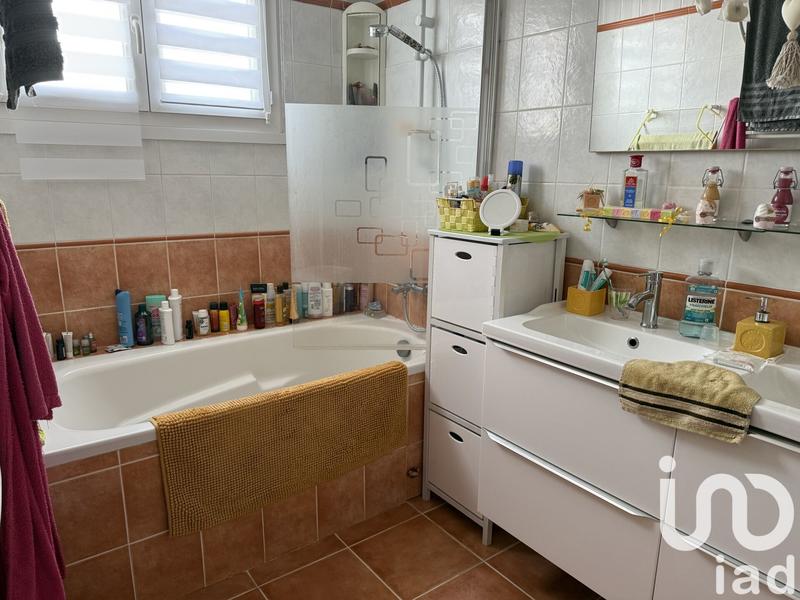 Maison - 97 m² - 5 pièces