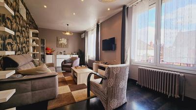 Maison - 140 m² - 5 pièces