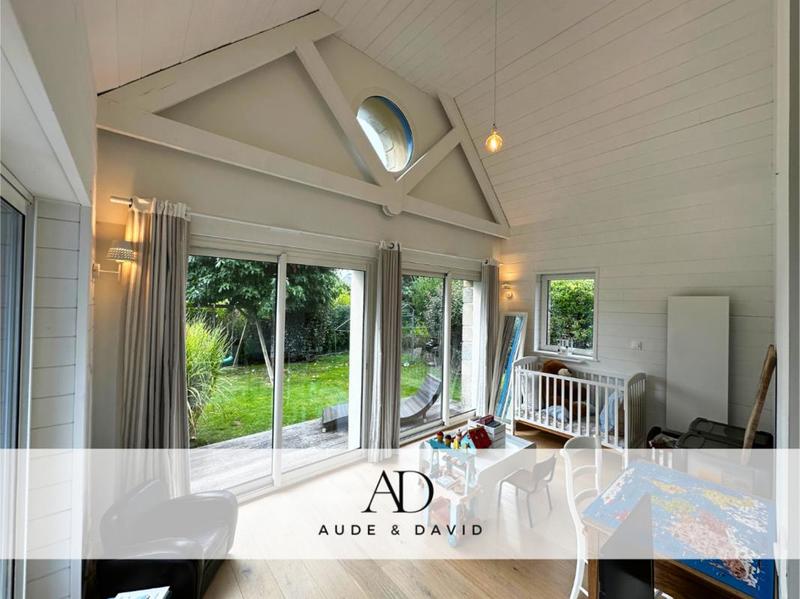 Maison - 195 m² - 6 pièces