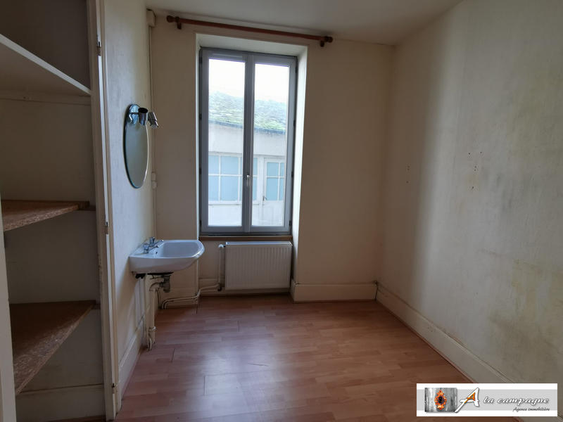 Maison traditionnelle - 283 m² - 17 pièces