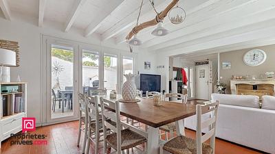 Maison - 96 m² - 6 pièces