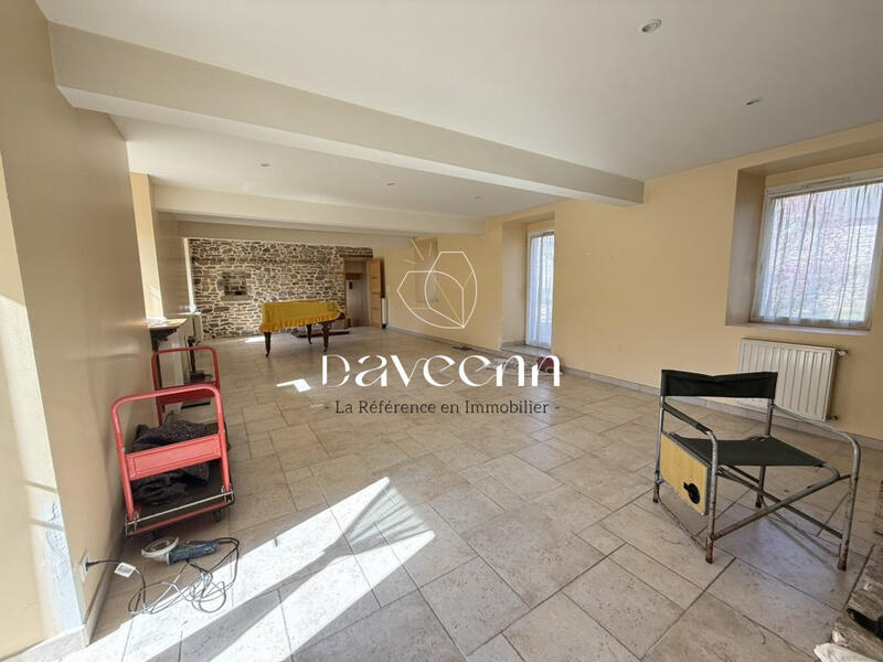 Maison ancienne - 196 m² - 7 pièces