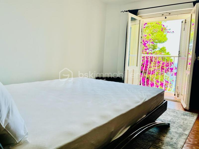 Maison traditionnelle - 88 m² - 4 pièces