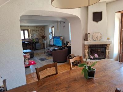 Maison - 138 m² - 5 pièces