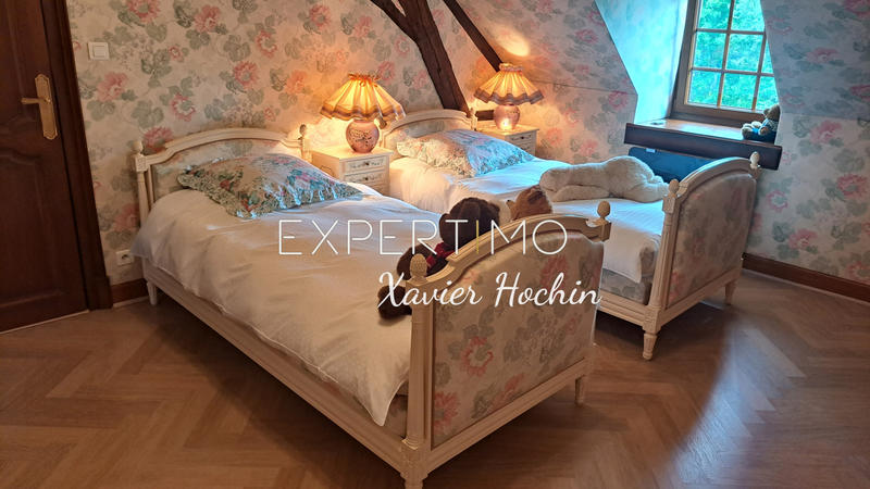 Maison - 277 m² - 7 pièces