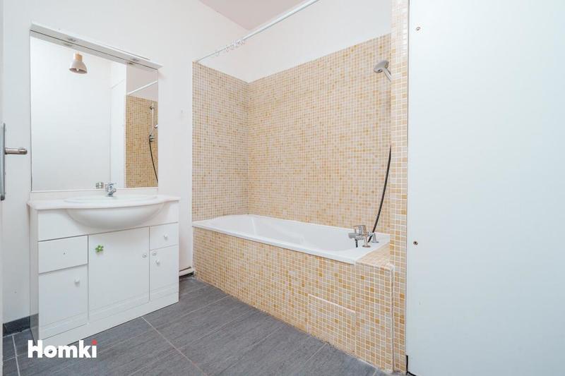 Appartement - 81 m² - 3 pièces