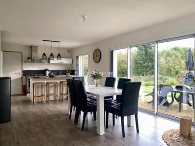 Maison - 125 m² - 7 pièces