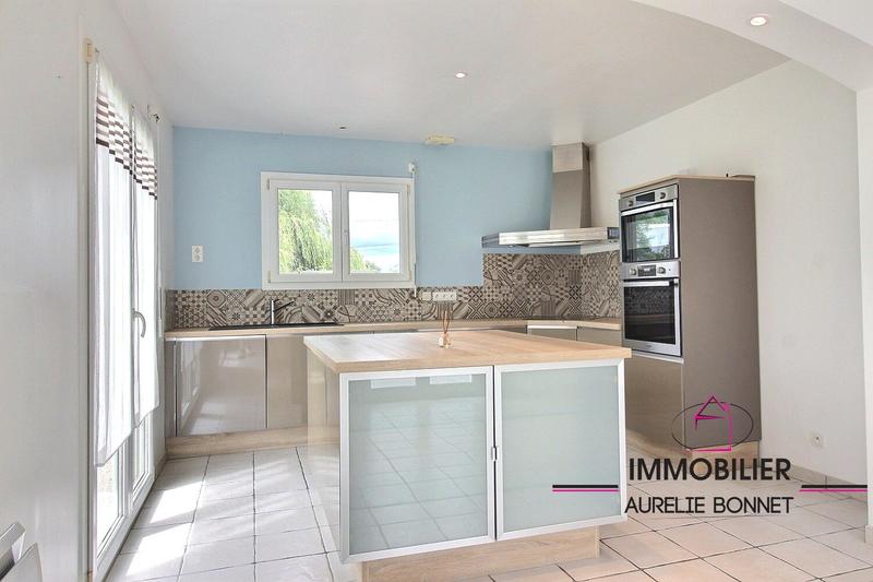 Maison - 121 m² - 6 pièces