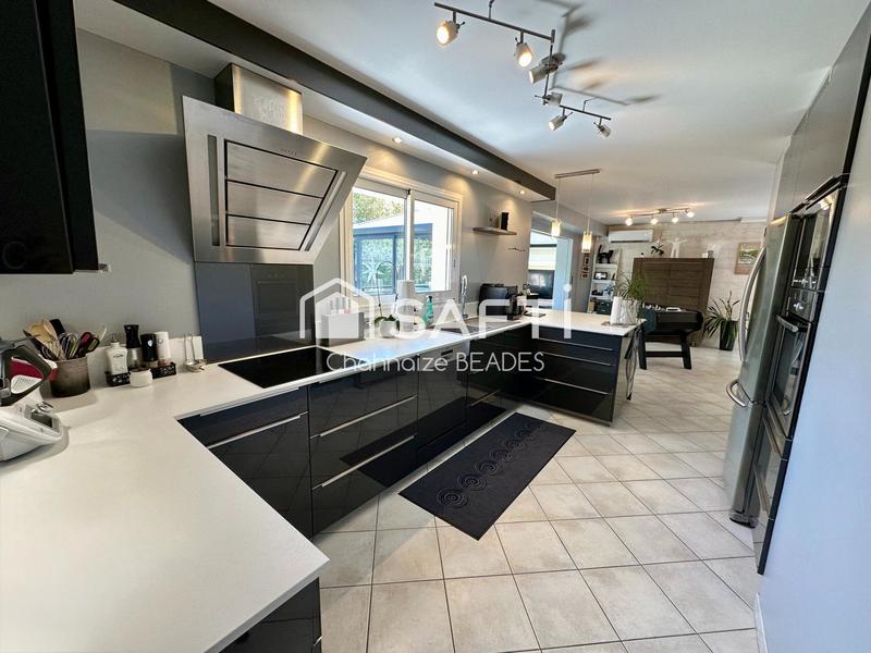 Maison - 121 m² - 5 pièces