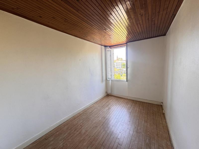 Maison jumelée - 90 m² - 5 pièces