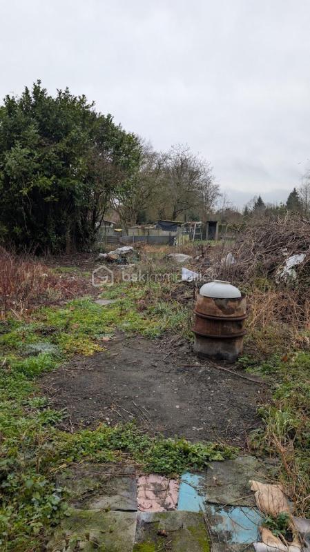 Maison - 300 m² - 1 pièce