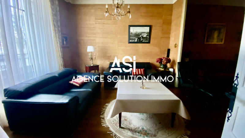 Maison - 280 m² - 12 pièces