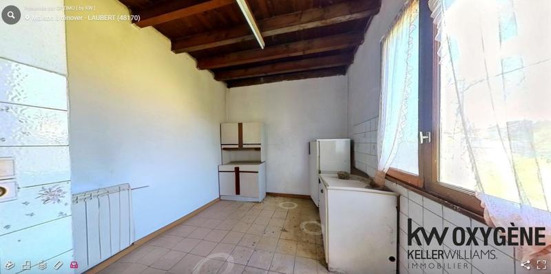 Maison - 77 m² - 6 pièces