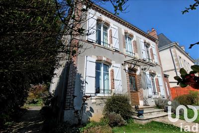 Maison - 145 m² - 5 pièces