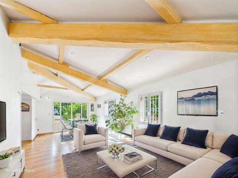 Propriété - 163 m² - 5 pièces