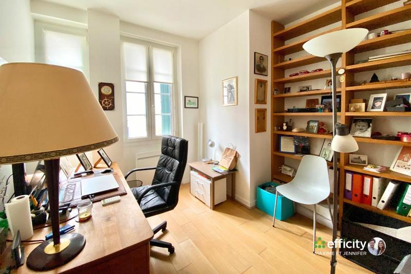 Appartement - 136 m² - 4 pièces