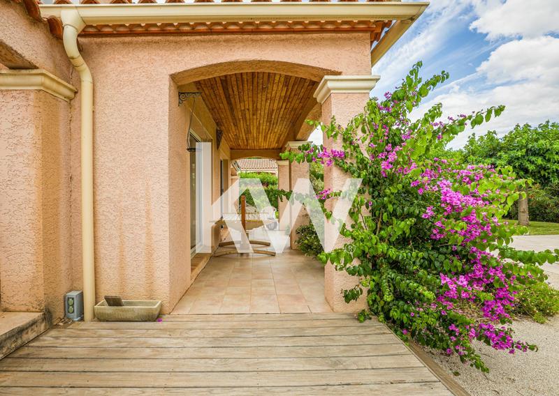 Maison - 189 m² - 7 pièces