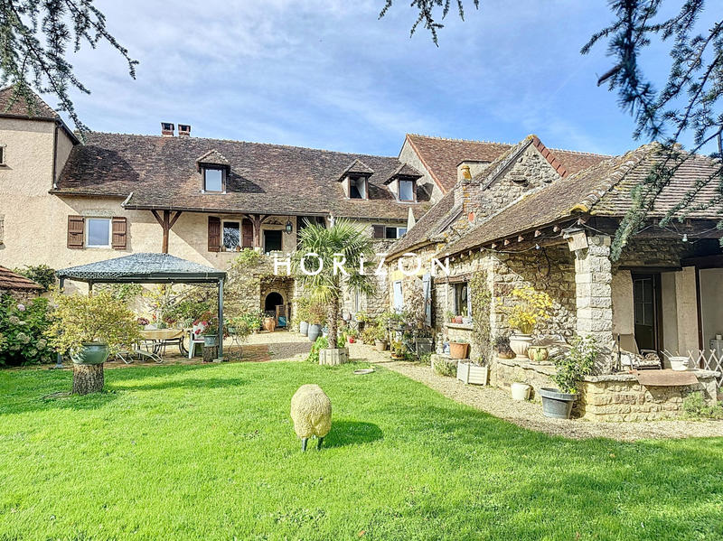 Maison ancienne - 200 m² - 7 pièces