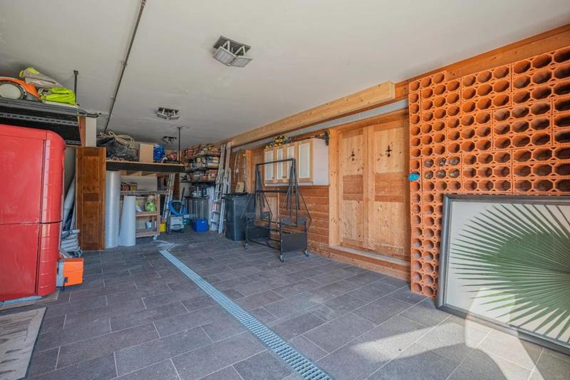 Propriété - 393 m² - 12 pièces