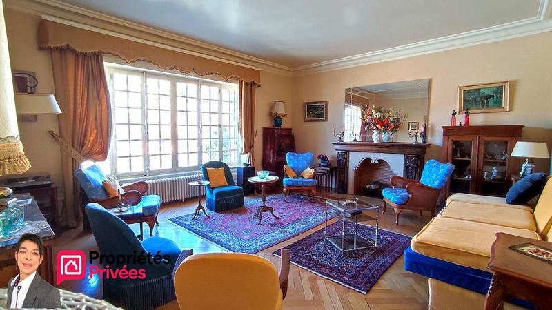 Maison - 320 m² - 14 pièces