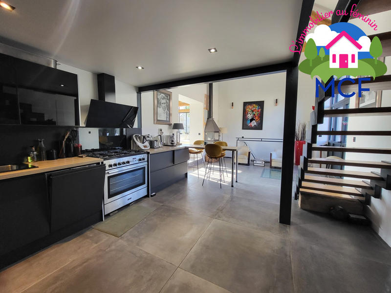 Maison ancienne - 229 m² - 8 pièces