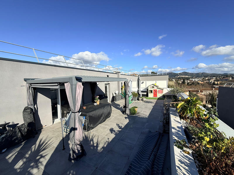 Appartement - 70 m² - 3 pièces