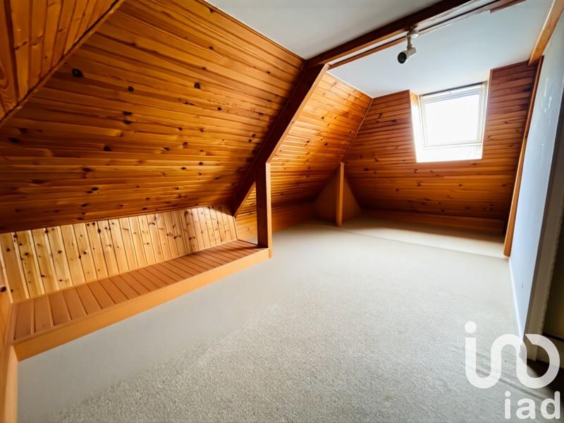 Maison - 170 m² - 8 pièces