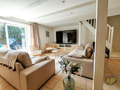 Maison - 87 m² - 4 pièces