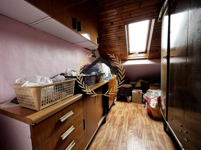 Maison traditionnelle - 110 m² - 7 pièces