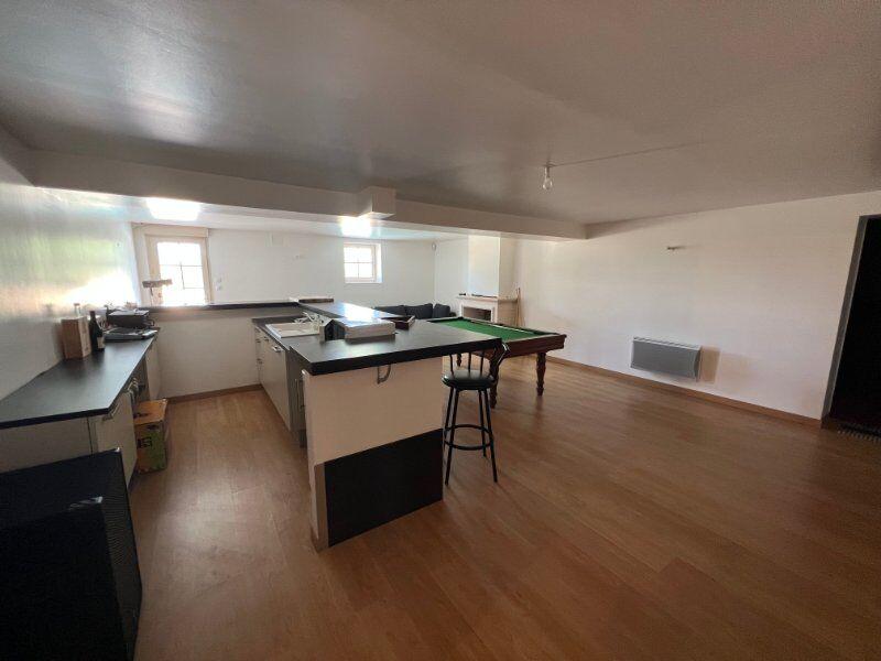 Maison - 470 m² - 12 pièces