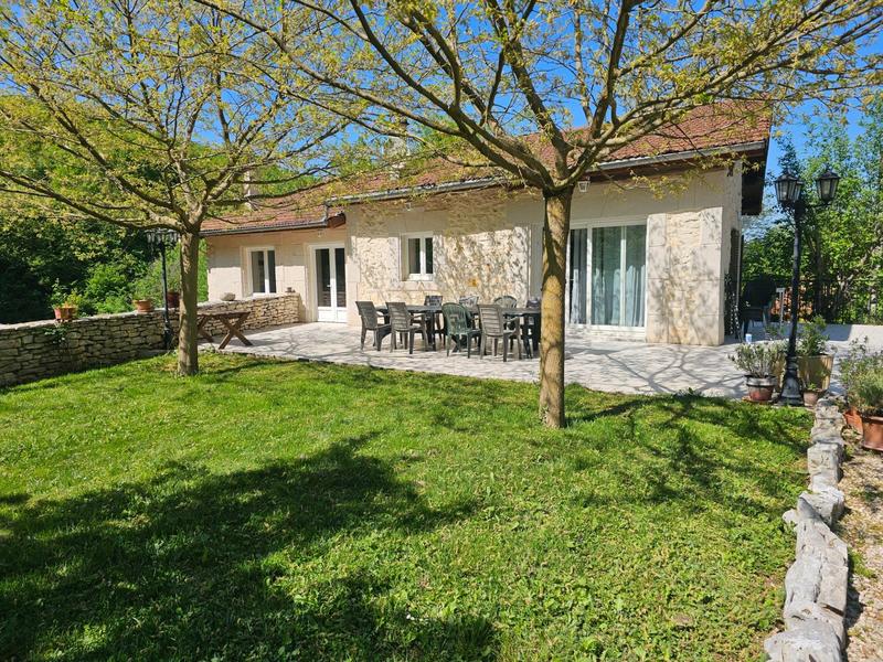 Maison - 291 m² - 10 pièces