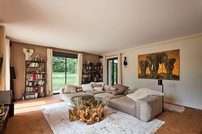 Villa - 280 m² - 6 pièces