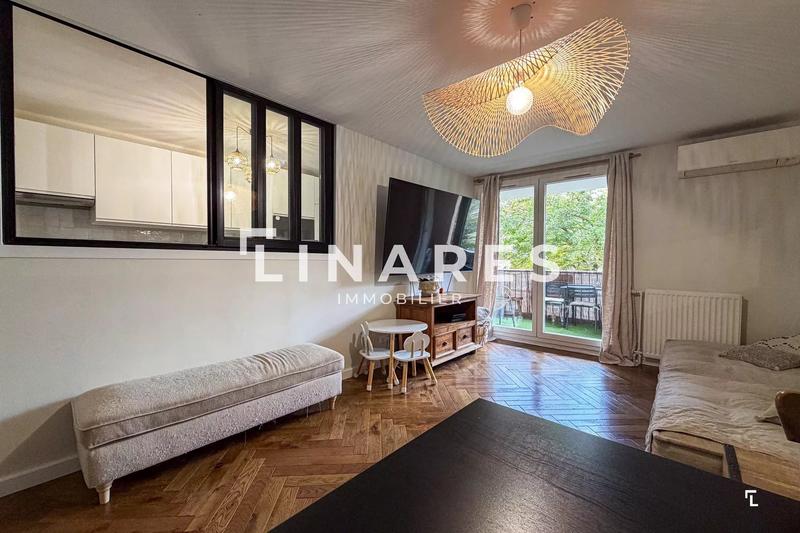 Appartement - 90 m² - 4 pièces