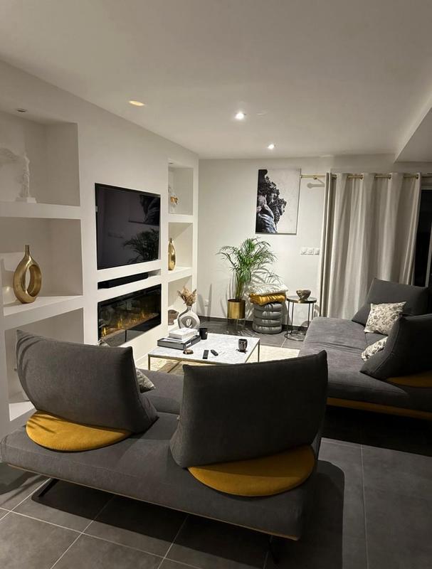 Appartement sur toit - 75 m² - 3 pièces