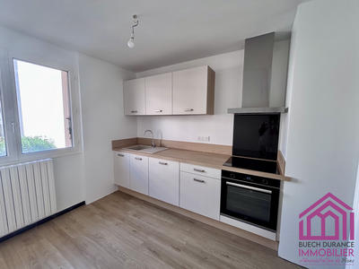 Appartement - 75 m² - 4 pièces