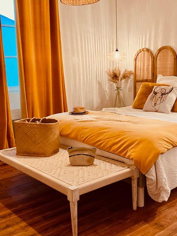 Demeure - 250 m² - 8 pièces