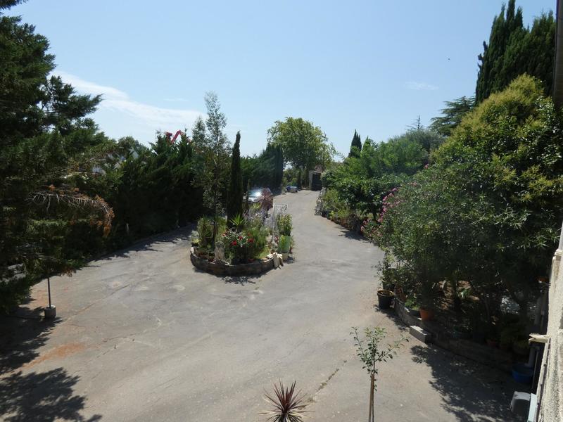 Maison - 320 m² - 8 pièces