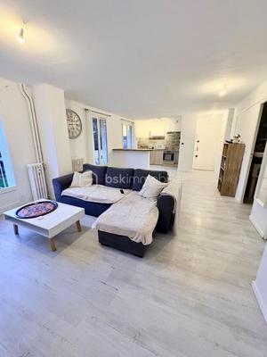 Appartement - 61 m² - 3 pièces