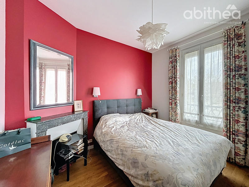 Maison - 128 m² - 9 pièces