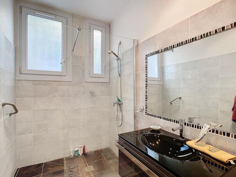 Appartement - 96 m² - 4 pièces