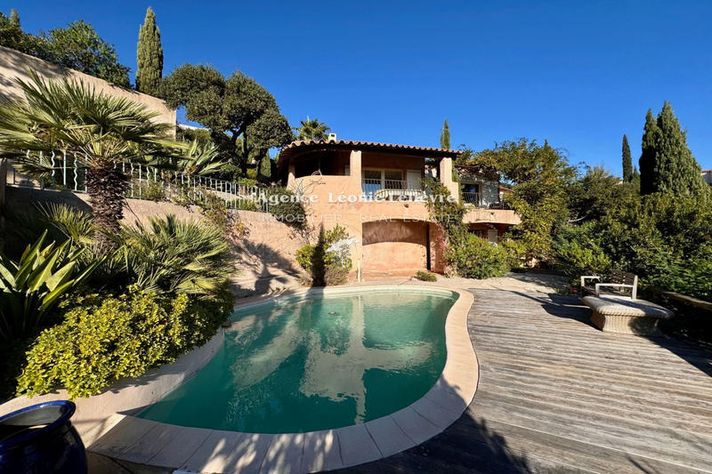 Maison - 140 m² - 4 pièces