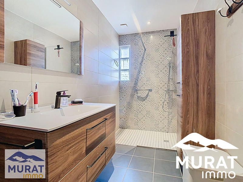 Maison - 170 m² - 8 pièces