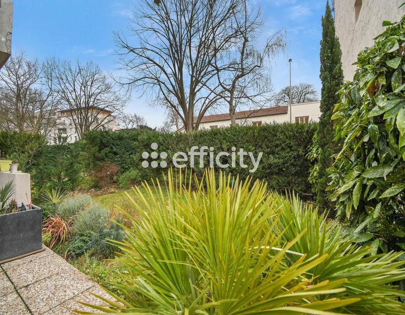 Appartement - 90 m² - 4 pièces