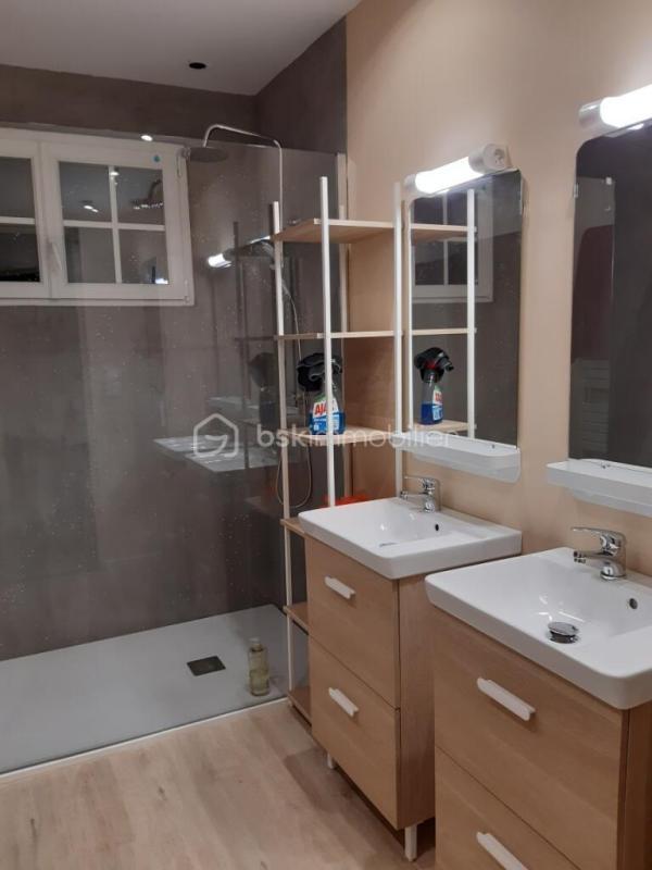 Maison traditionnelle - 134 m² - 6 pièces